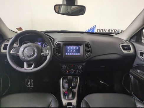 Used 2021 Jeep Compass Sport FWD image 12