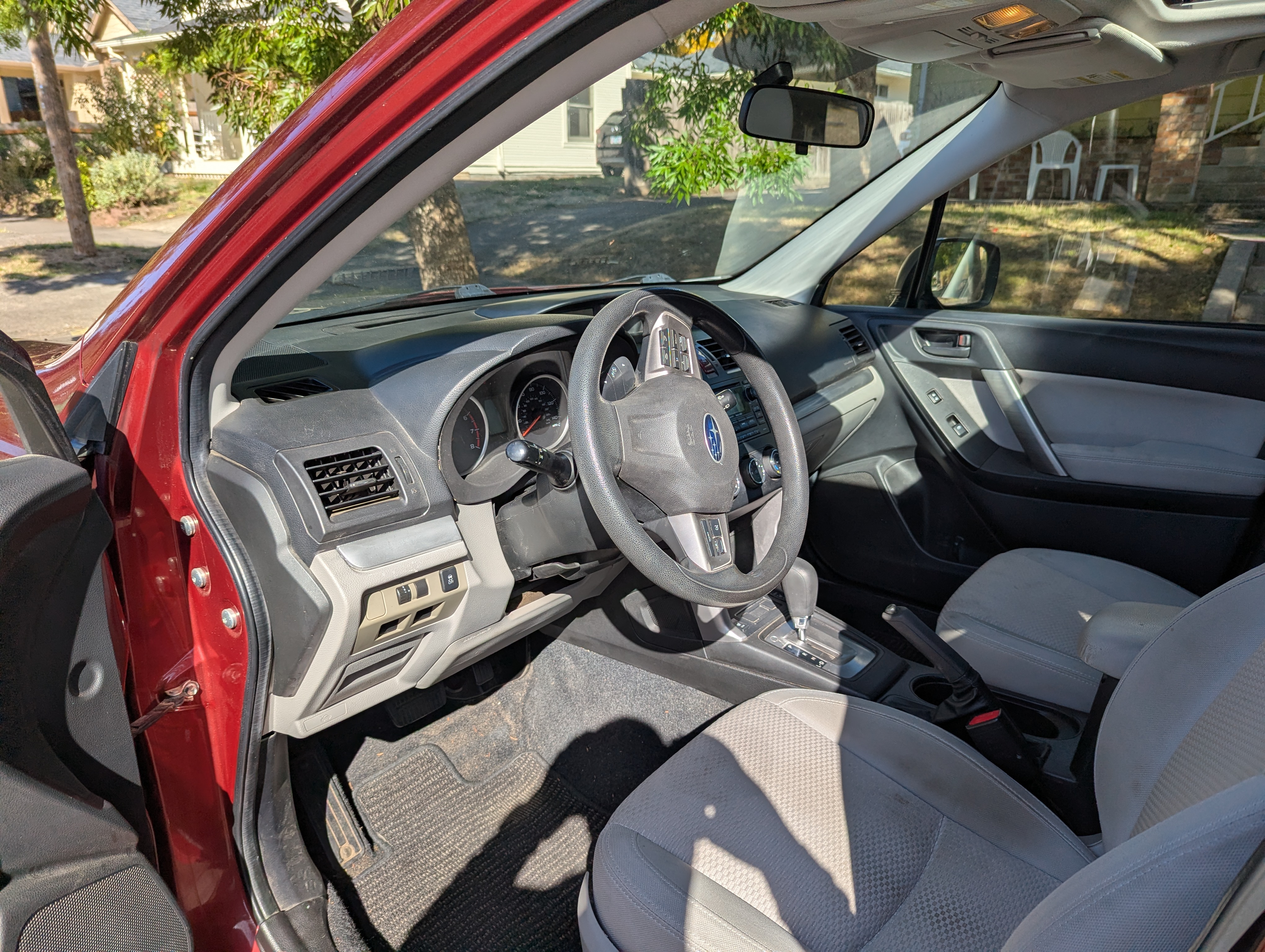 Used 2014 Subaru Forester 2.5i Premium w/ All-Weather Package AWD/4WD image 6