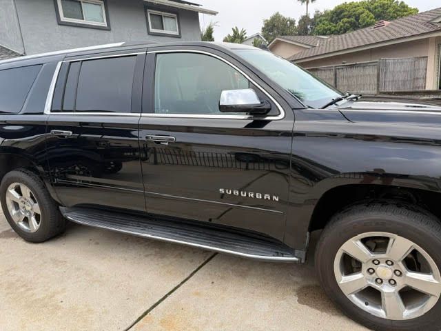 Used 2020 Chevrolet Suburban Premier RWD image 5