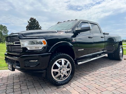 Used 2019 RAM 3500 Laramie image 1