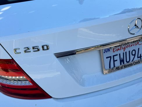 Used 2014 Mercedes-Benz C 250 Sedan image 2