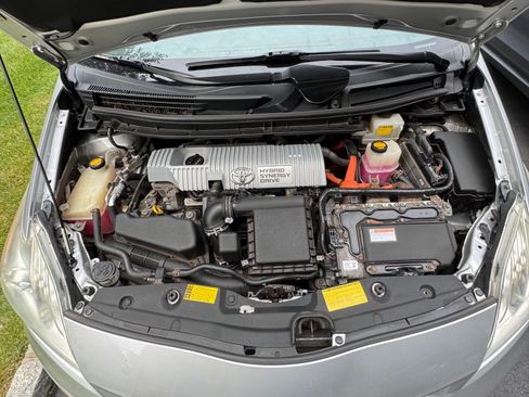 Used 2013 Toyota Prius Three FWD image 12