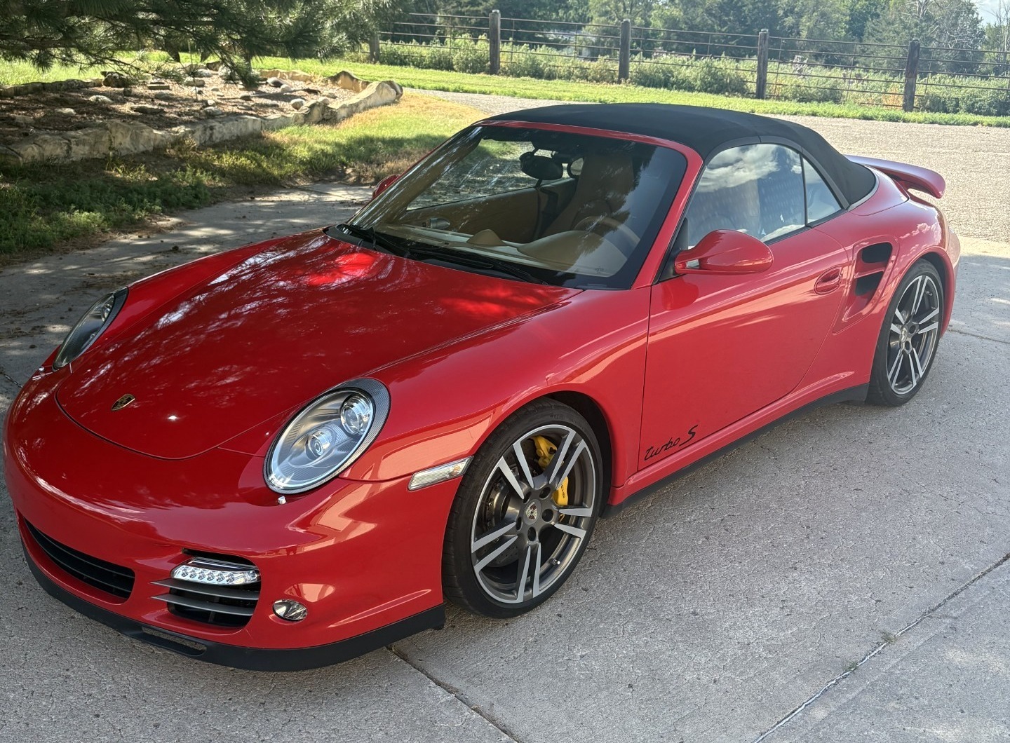 Used 2013 Porsche 911 Edition 918 Spyder AWD/4WD image 13
