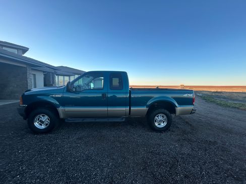 Used 2001 Ford F250 4x4 SuperCab Super Duty image 12