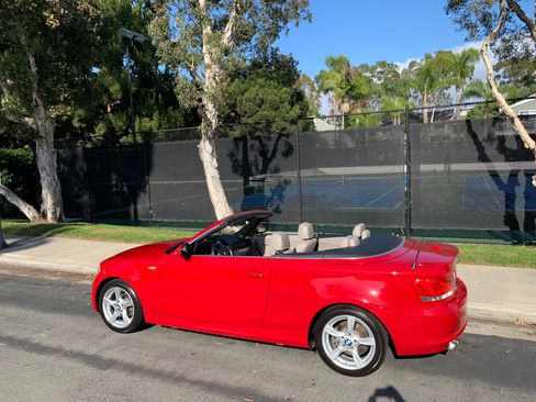 Used 2012 BMW 128i Convertible RWD image 31