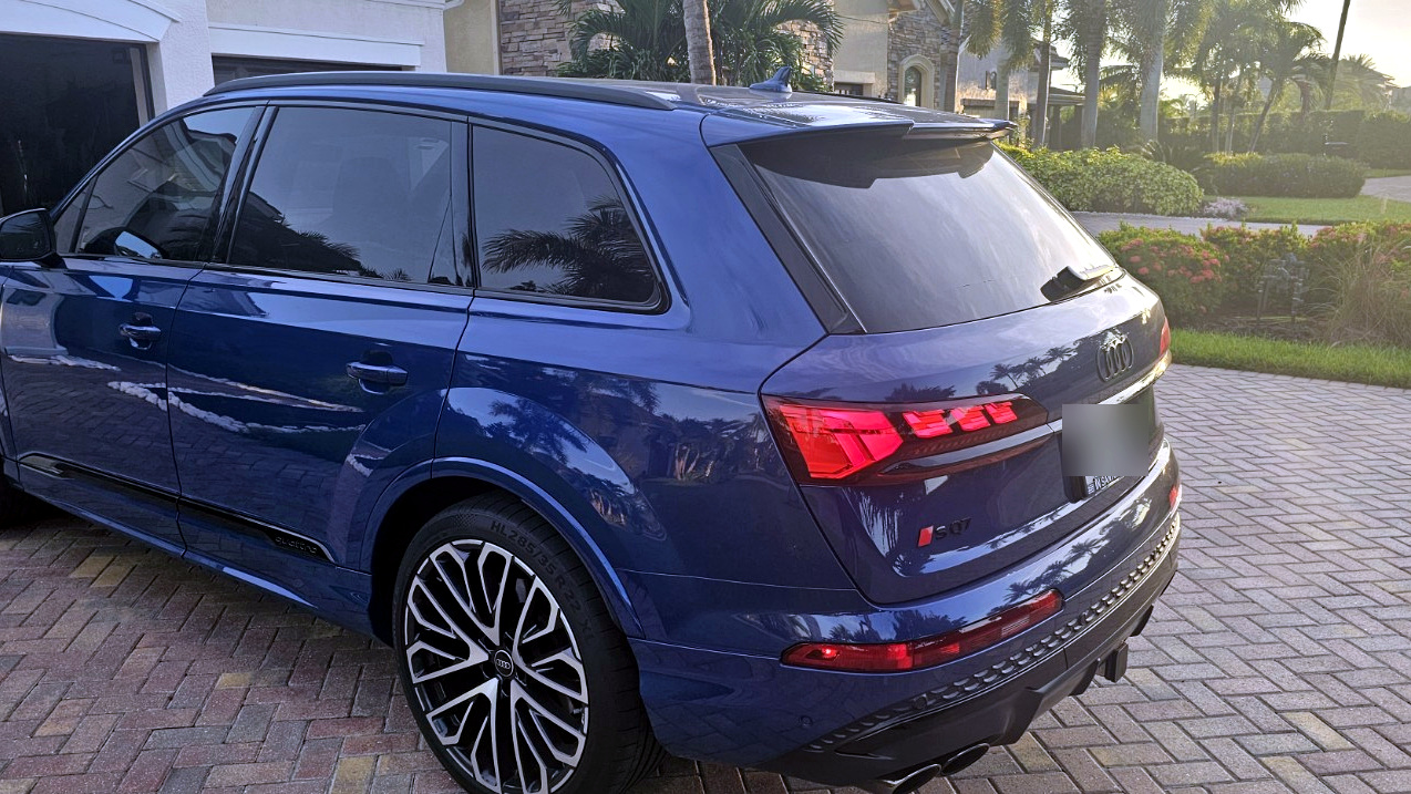 Used 2025 Audi SQ7 Prestige w/ Prestige Package AWD/4WD image 10