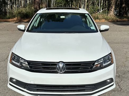 Used 2016 Volkswagen Jetta SEL w/ Lighting Package image 16