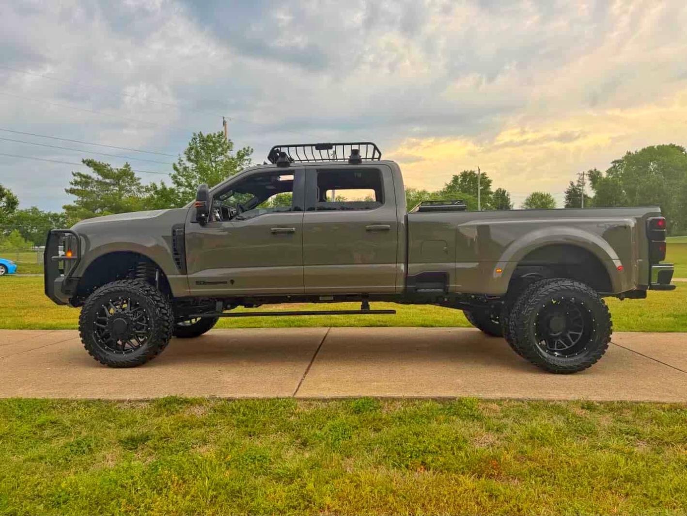 Used 2026 Ford F350 Lariat AWD/4WD image 26