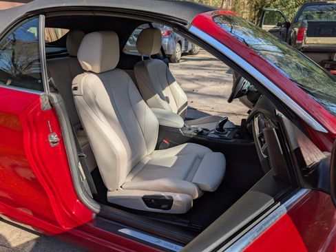 Used 2015 BMW 228i Convertible image 16