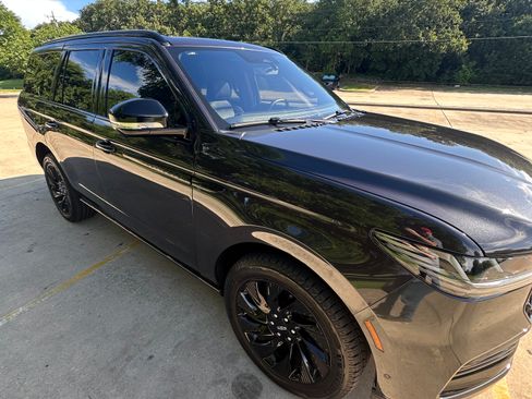 Used 2025 Lincoln Navigator Reserve w/ Jet Appearance Package AWD/4WD image 26