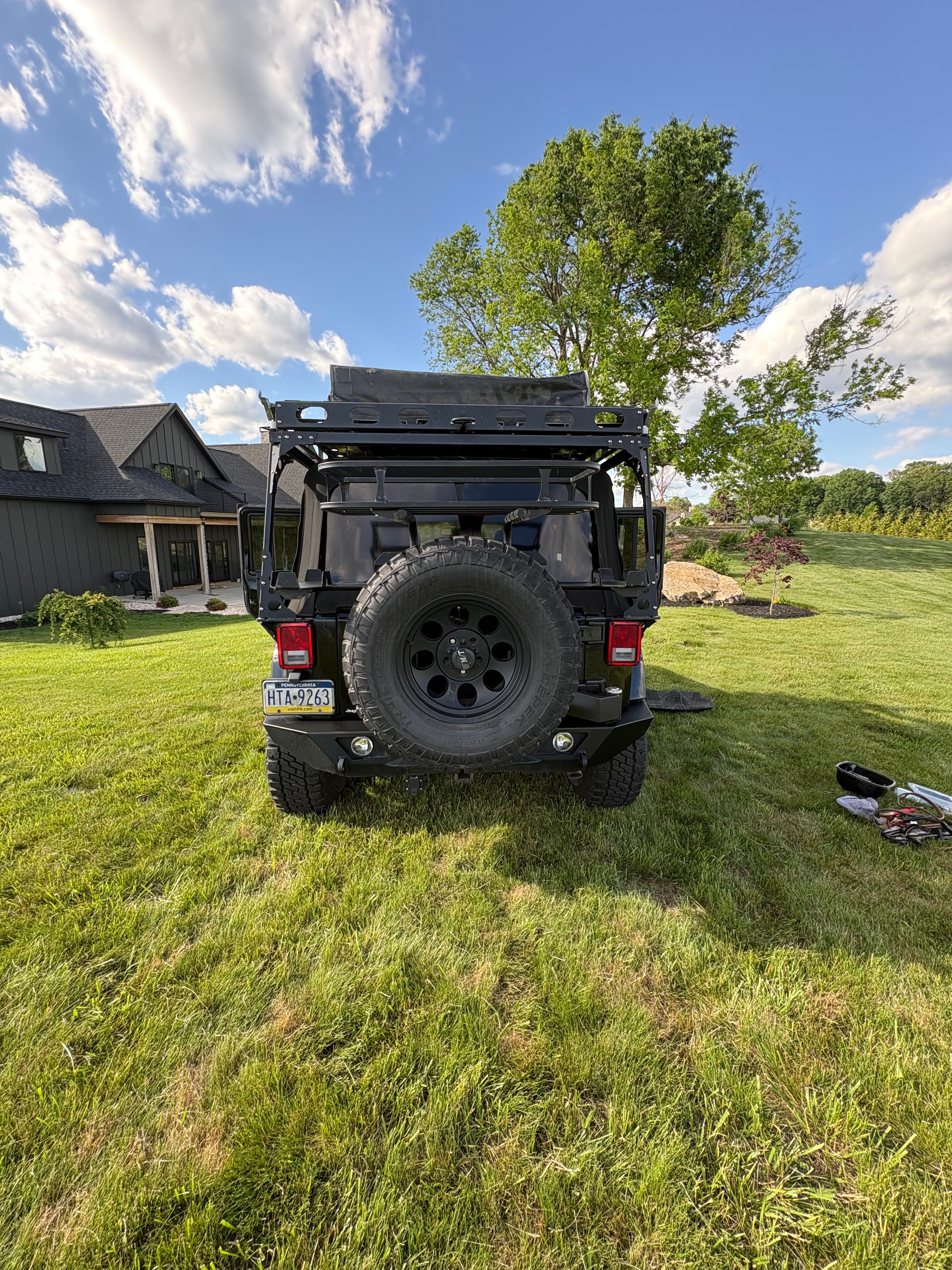 Used 2016 Jeep Wrangler Unlimited Sahara w/ Max Tow Package AWD/4WD image 12