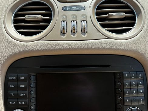 Used 2007 Mercedes-Benz SL 550 image 20