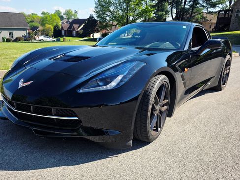 Used 2015 Chevrolet Corvette Stingray Coupe w/ 2LT Preferred Equipment Group image 1