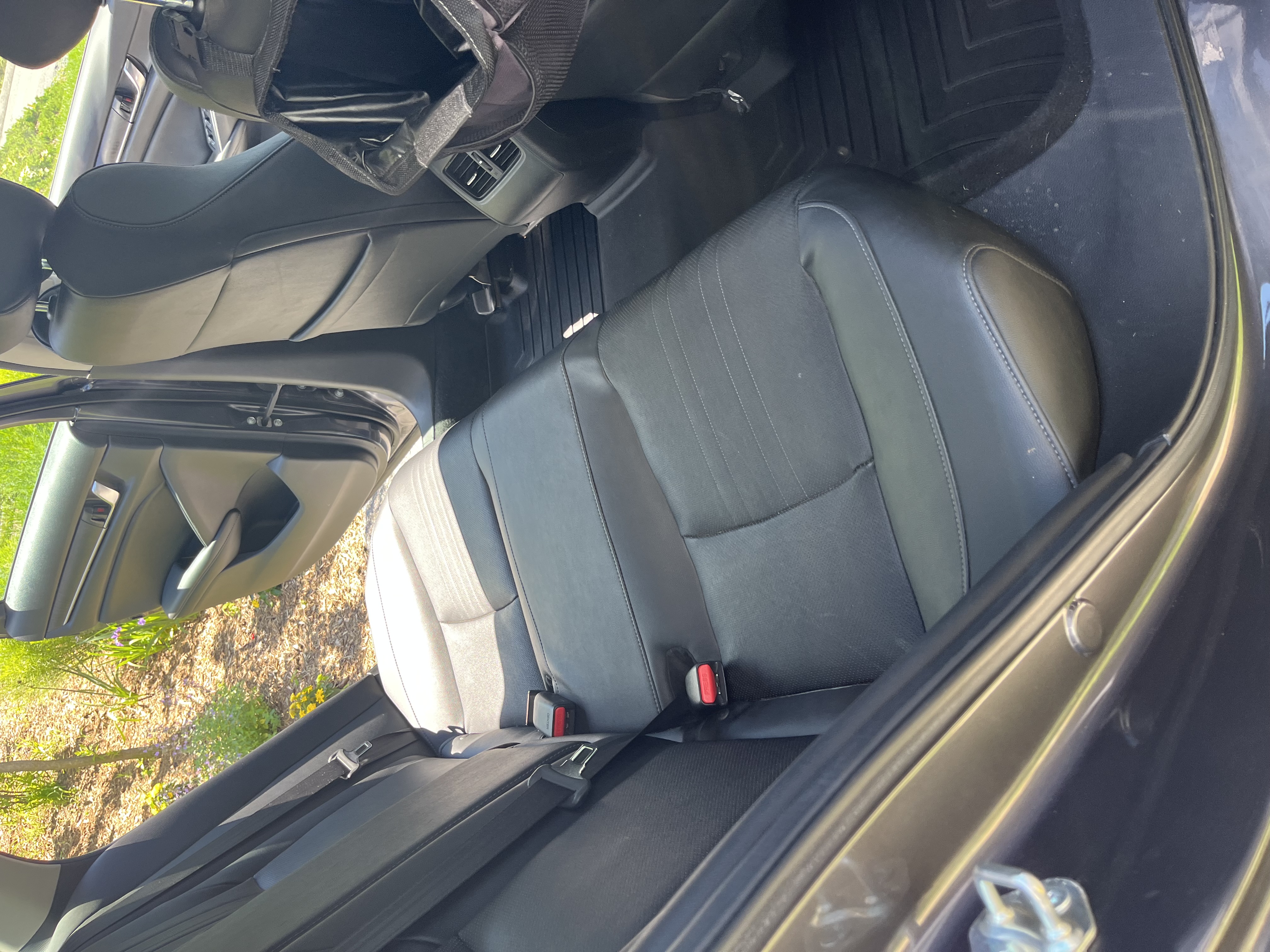 Used 2020 Honda Accord Touring image 9