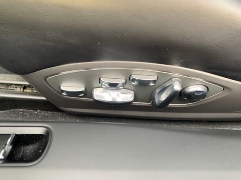 Used 2013 Porsche 911 Carrera 4S image 23