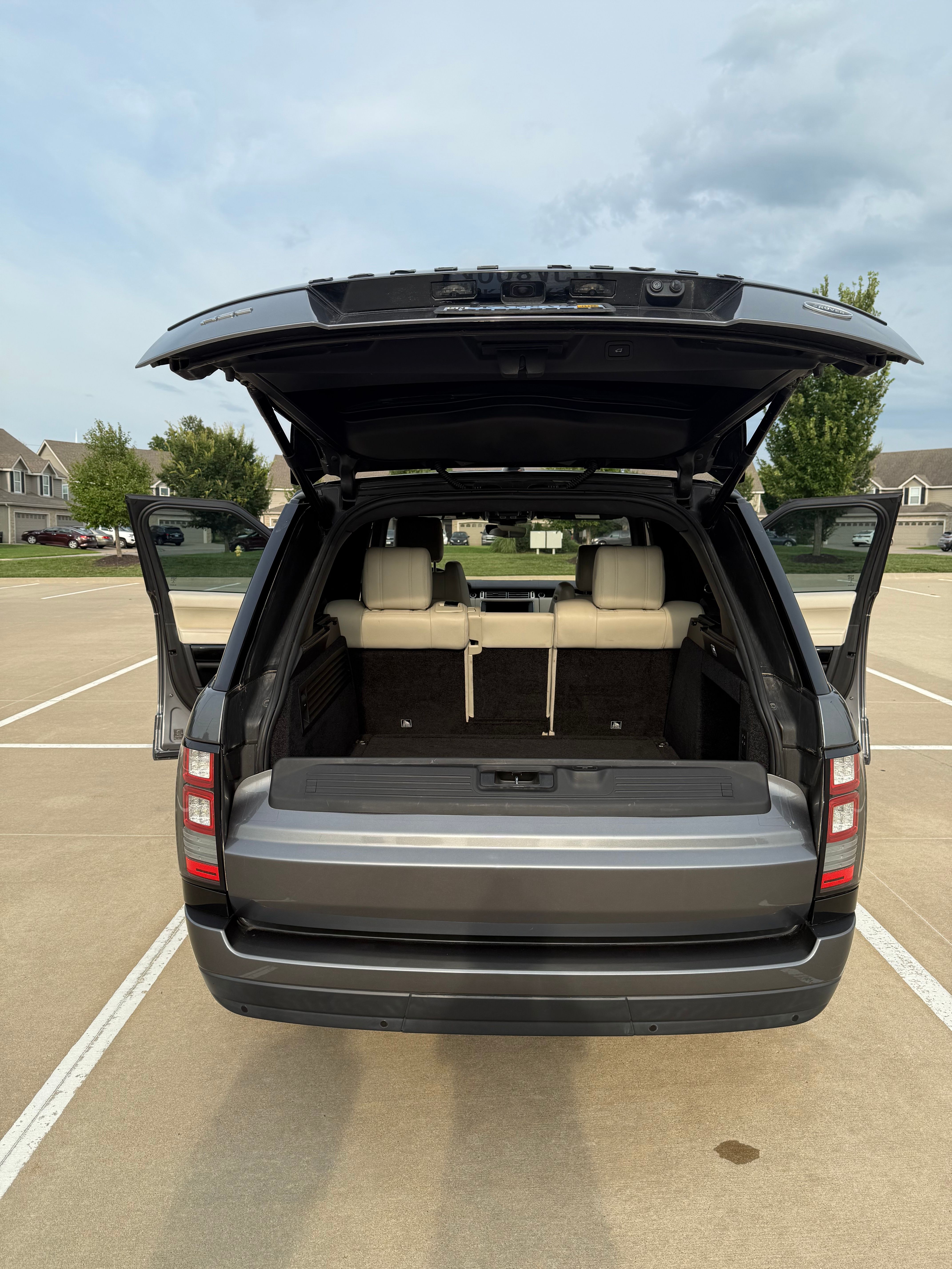 Used 2017 Land Rover Range Rover HSE AWD/4WD image 13