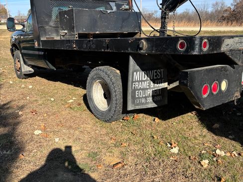 Used 1999 Ford F350 4x4 Regular Cab DRW Super Duty image 1