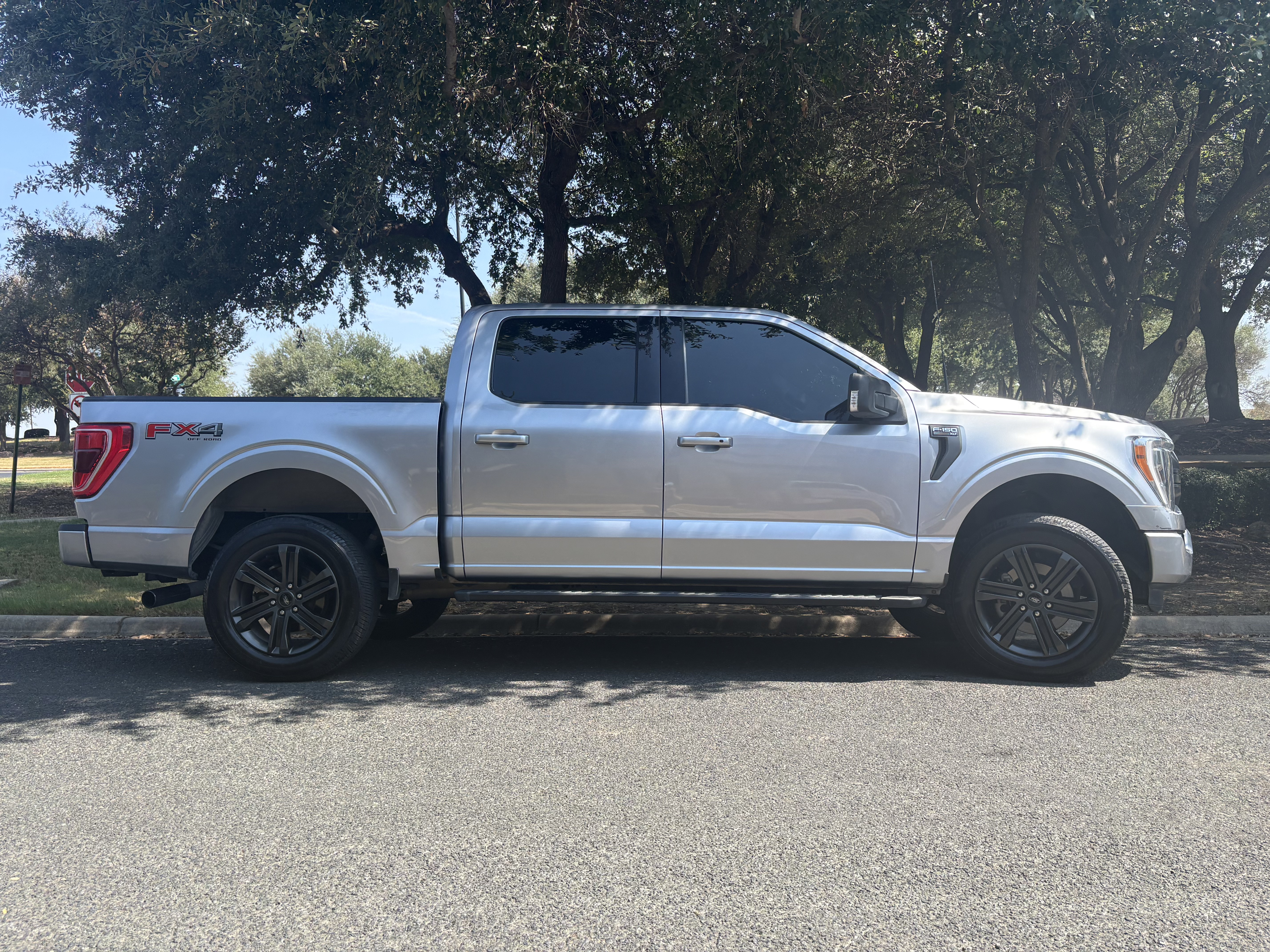 Used 2021 Ford F150 XLT w/ Equipment Group 302A High AWD/4WD image 5