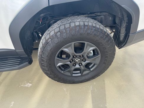 Used 2025 Lexus GX 550 image 14