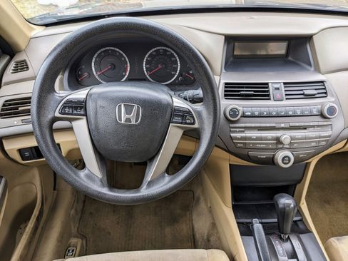 Used 2010 Honda Accord LX image 14