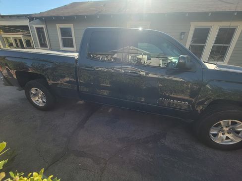 Used 2017 Chevrolet Silverado 1500 LT w/ All Star Edition image 9