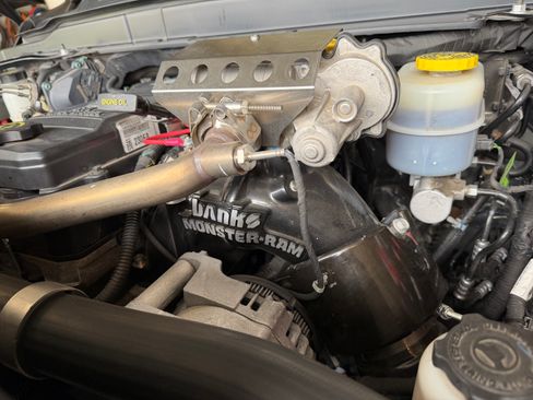 Used 2022 RAM 3500 Limited AWD/4WD image 12
