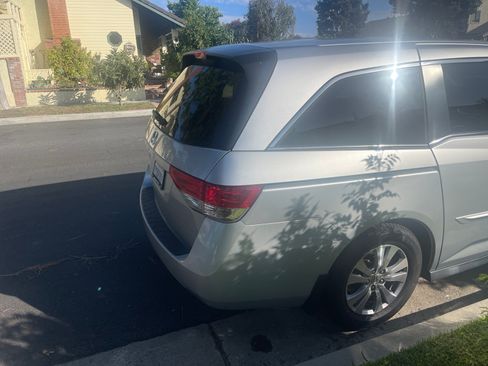 Used 2015 Honda Odyssey EX image 4