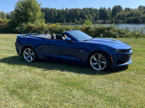 Used 2020 Chevrolet Camaro SS image 8