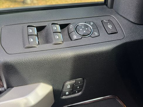 Used 2019 Ford F350 Lariat w/ Lariat Ultimate Package image 16