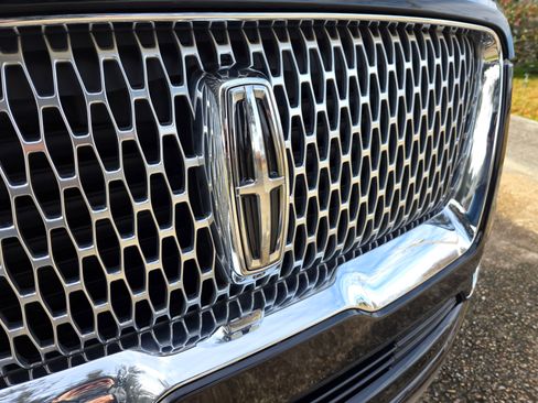 Used 2019 Lincoln Navigator L Black Label w/ Cargo Package image 24