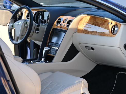 Used 2012 Bentley Continental GT image 8