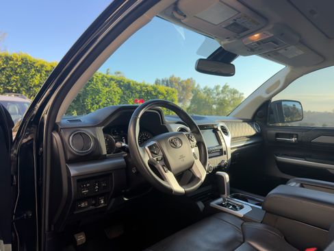 Used 2021 Toyota Tundra Platinum AWD/4WD image 9
