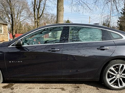 Used 2022 Chevrolet Malibu LT image 12