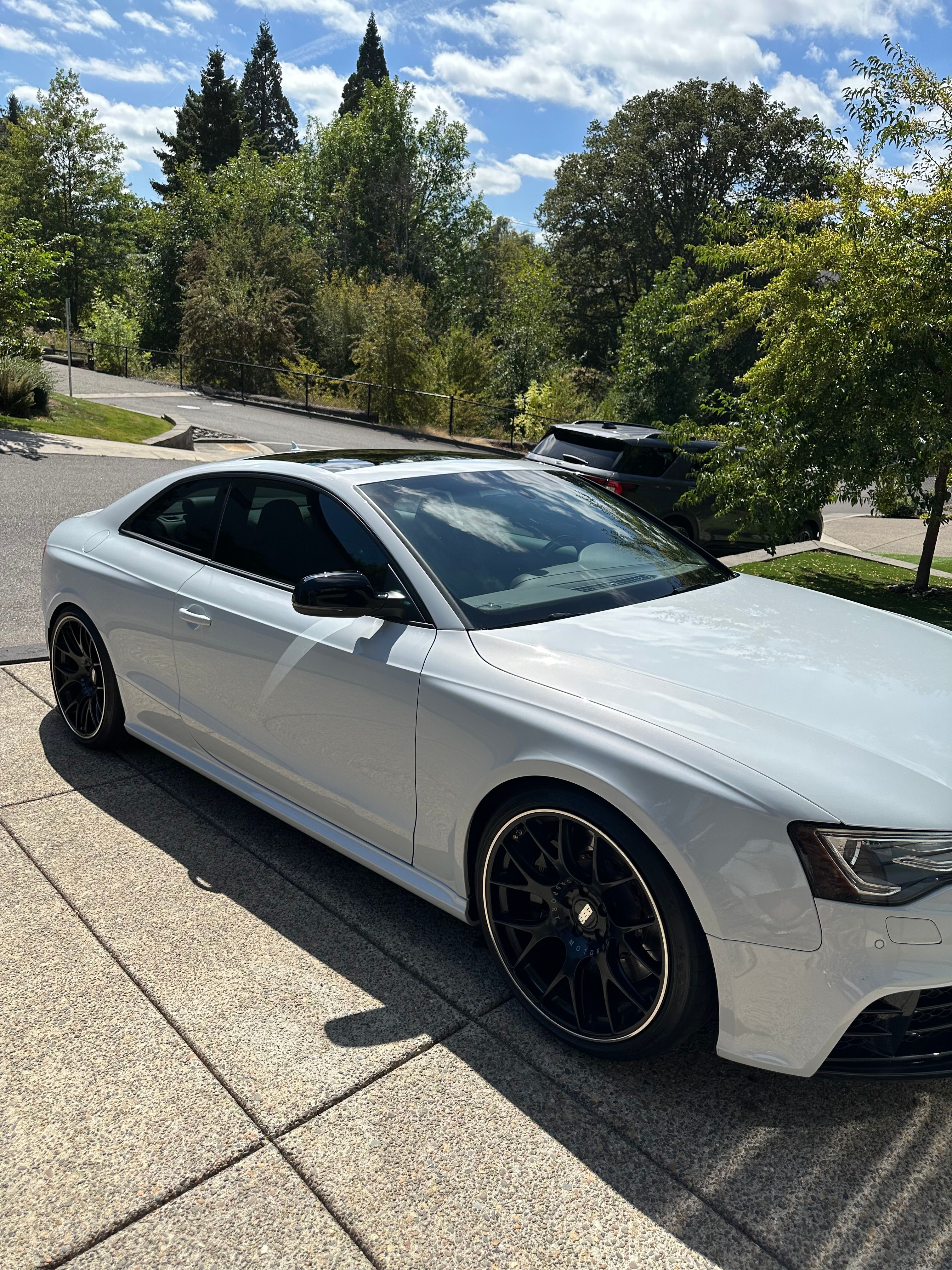 Used 2013 Audi RS 5 Coupe w/ Audi MMI Navigation Plus Pkg AWD/4WD image 12