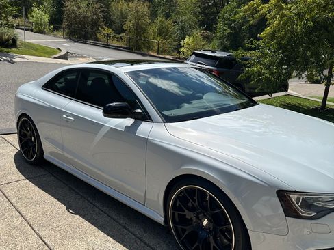 Used 2013 Audi RS 5 Coupe w/ Audi MMI Navigation Plus Pkg AWD/4WD image 12