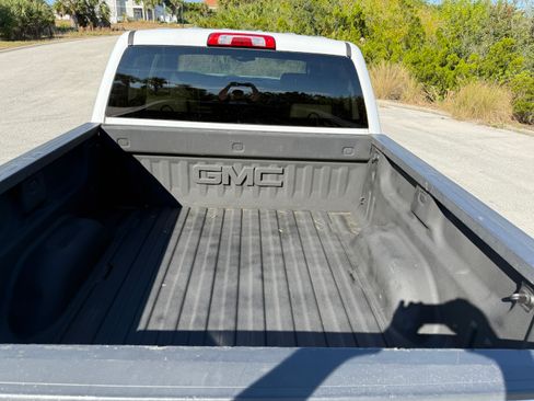 Used 2018 GMC Sierra 1500 SLT w/ SLT Premium Package image 15