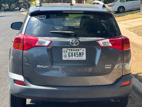 Used 2013 Toyota RAV4 XLE AWD/4WD image 6