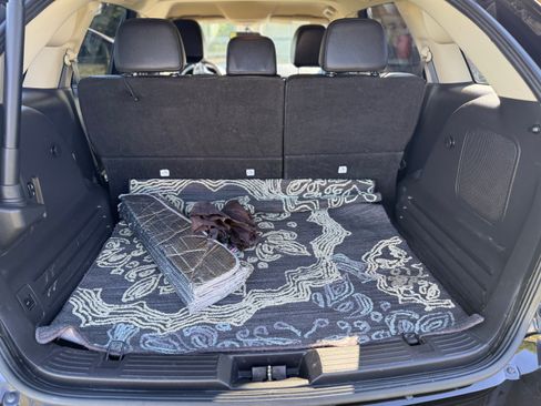 Used 2013 Ford Edge Limited w/ Driver Entry Pkg image 11