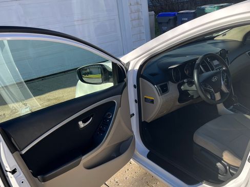 Used 2013 Hyundai Elantra GT image 15