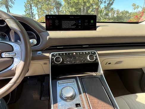 Used 2023 Genesis GV80 3.5T Advanced + image 11