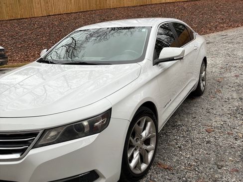 Used 2015 Chevrolet Impala LT image 10