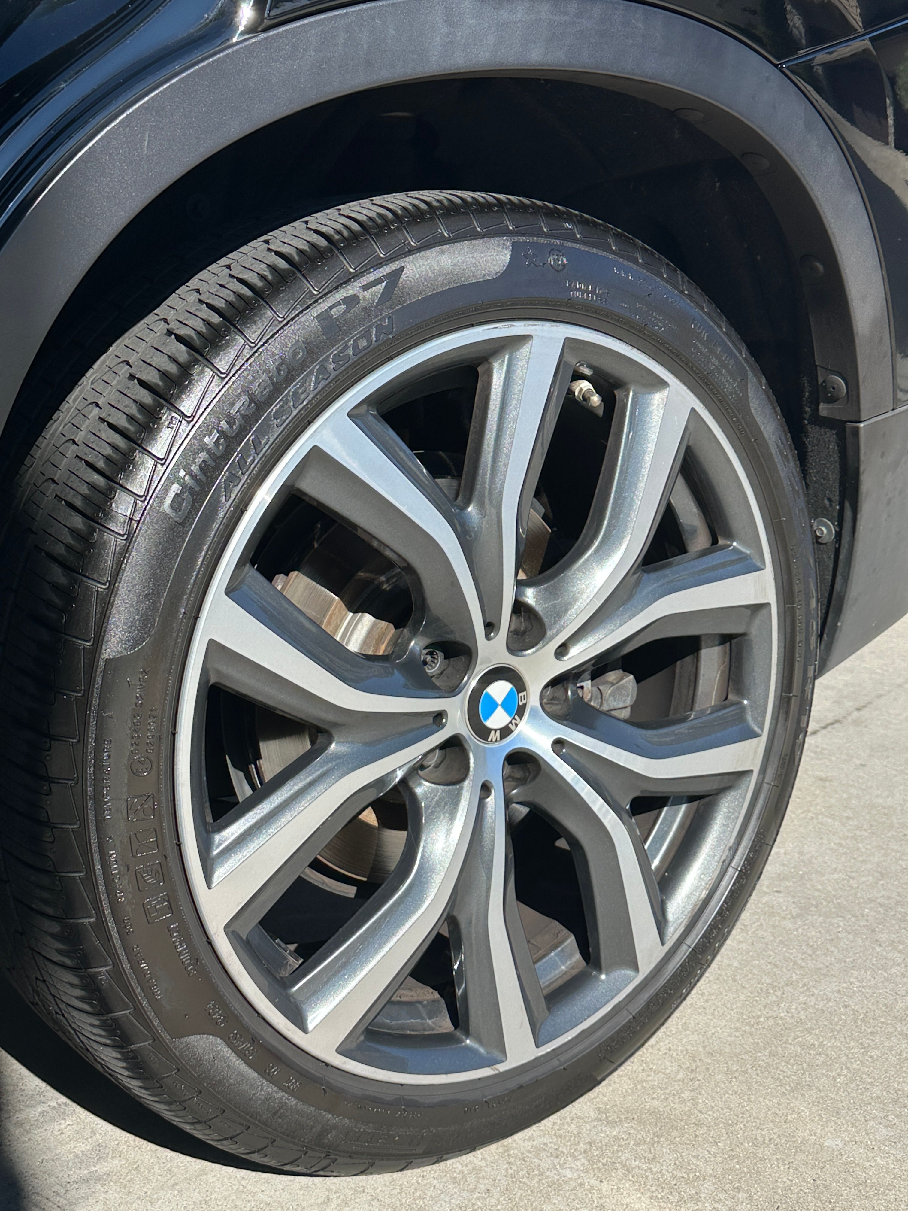 Used 2017 BMW X1 xDrive28i AWD/4WD image 12