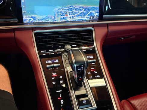 Used 2020 Porsche Panamera Turbo S image 14