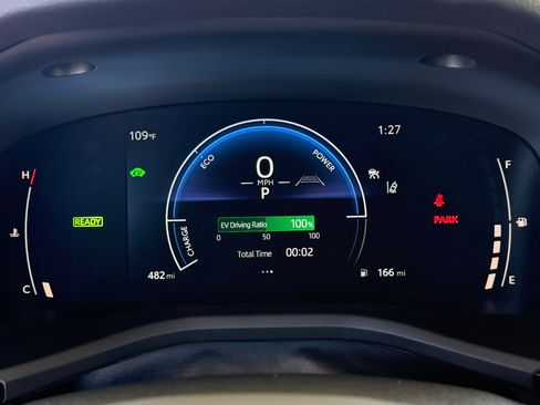Used 2026 Toyota Camry SE FWD image 2