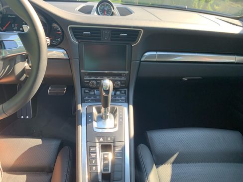 Used 2014 Porsche 911 4 Coupe AWD/4WD image 20