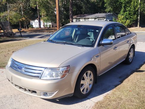Used 2008 Ford Taurus Limited image 1