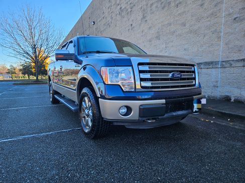 Used 2014 Ford F150 Lariat w/ Lariat Chrome Package image 5