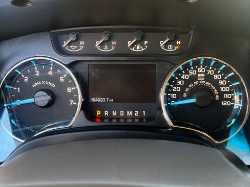 Used 2012 Ford F150 XLT w/ XLT Chrome Pkg image 14