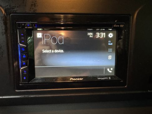 Used 2019 Mercedes-Benz Sprinter 2500 image 13