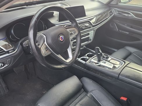 Used 2017 BMW ALPINA B7 xDrive image 10